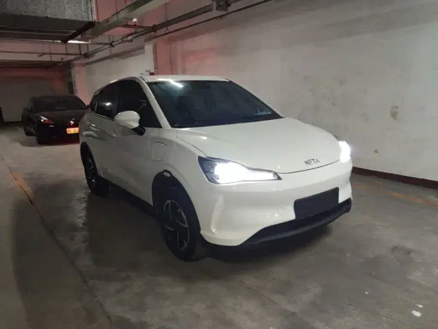 Nezha Auto Nezha V 2021 Long Range Entertainment Upgrade — Фото автомобиля 3