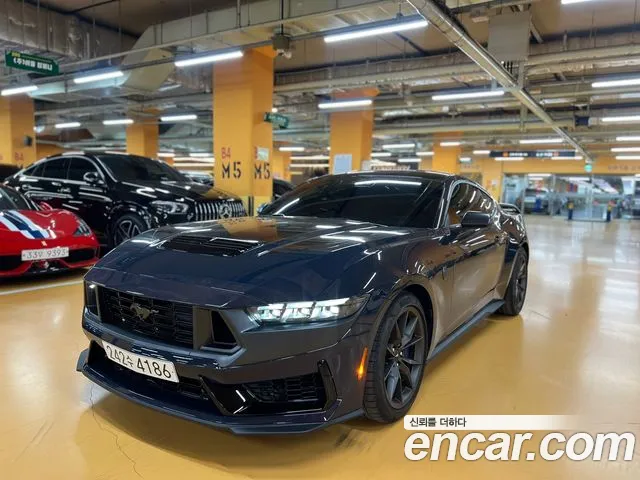 Ford Mustang — Фото автомобиля 2