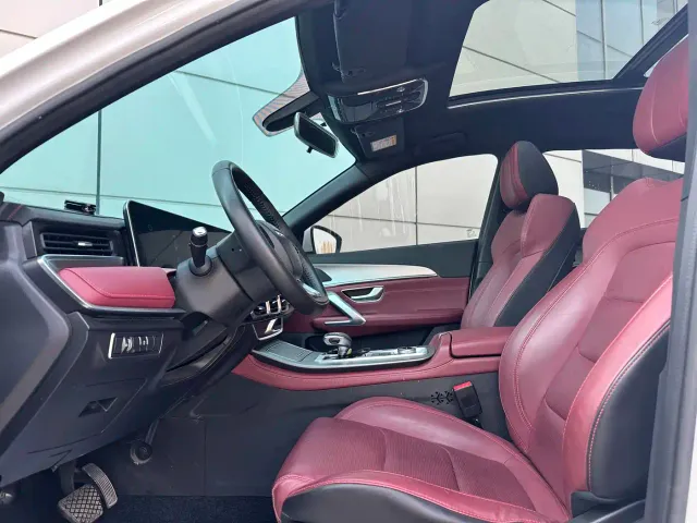 Jetour X70 Plus — Фото автомобиля 12