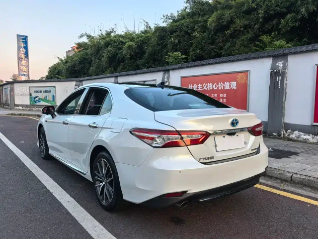Toyota Camry — Фото автомобиля 17