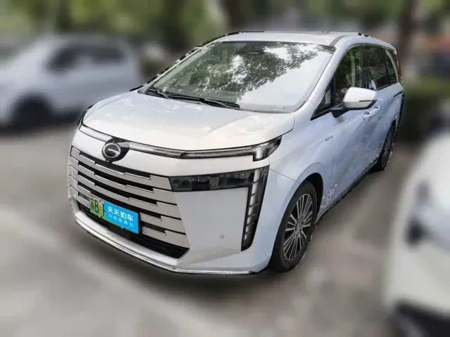 Фотография автомобиля — GAC Trumpchi E8