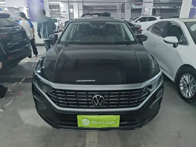 Volkswagen Passat — Фото автомобиля 2