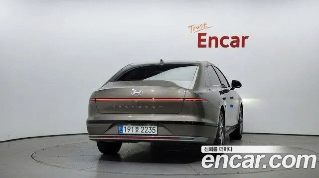 Hyundai Grandeur GN7 — Фото автомобиля 4