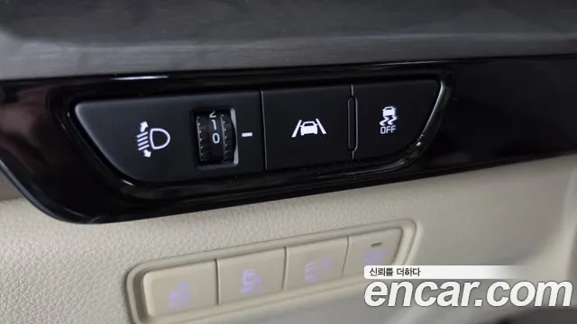 Kia Carnival 4th Gen — Фото автомобиля 28