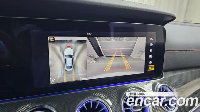 Mercedes-Benz E-Class — Фото автомобиля 16