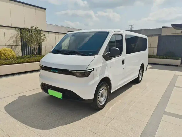Фотография автомобиля — JMC E-Fushun