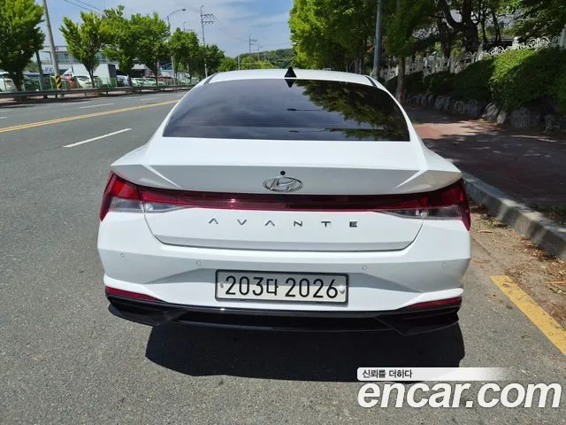 Hyundai AVANTE Avante (CN7) — Фото автомобиля 4