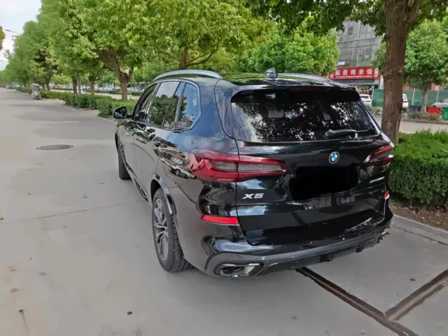 BMW X5 — Фото автомобиля 7