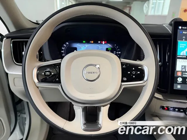Volvo XC60 Generation 2 — Фото автомобиля 19