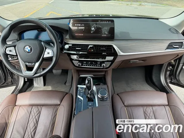 BMW 5-Series — Фото автомобиля 7