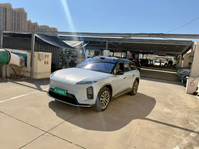 Nio ES6 — Фото автомобиля 2