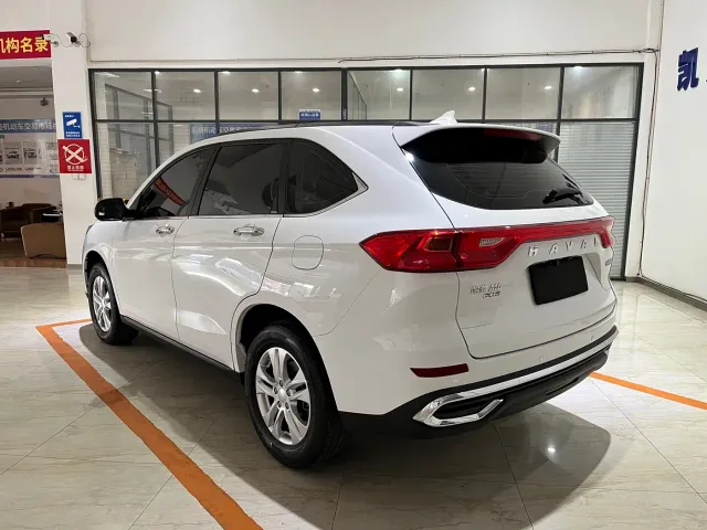 Haval M6 — Фото автомобиля 6