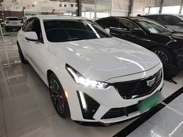 Cadillac CT5 — Фото автомобиля 3