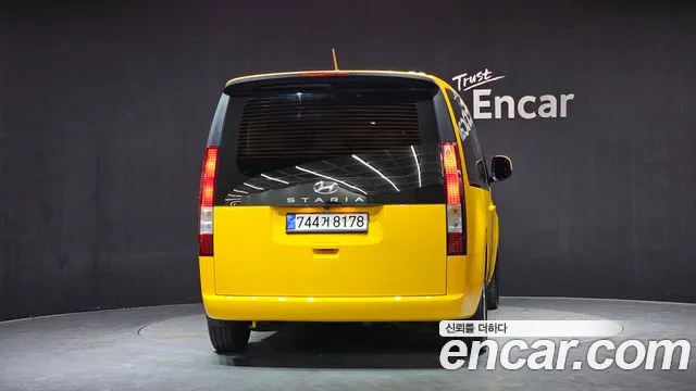 Hyundai Staria — Фото автомобиля 4