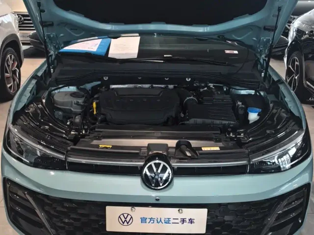Volkswagen Passat — Фото автомобиля 2