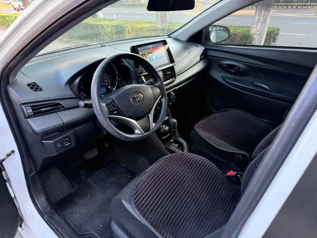 Toyota Vios FS — Фото автомобиля 8