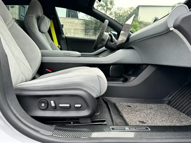 Nio ET5 Touring — Фото автомобиля 11
