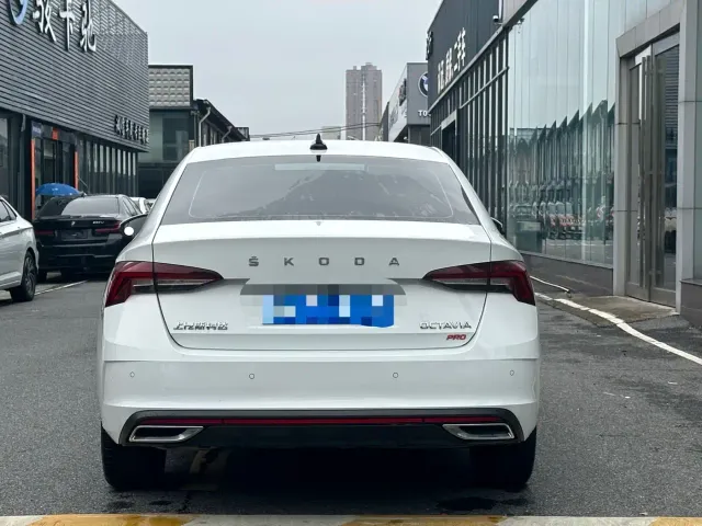 Skoda Octavia — Фото автомобиля 9