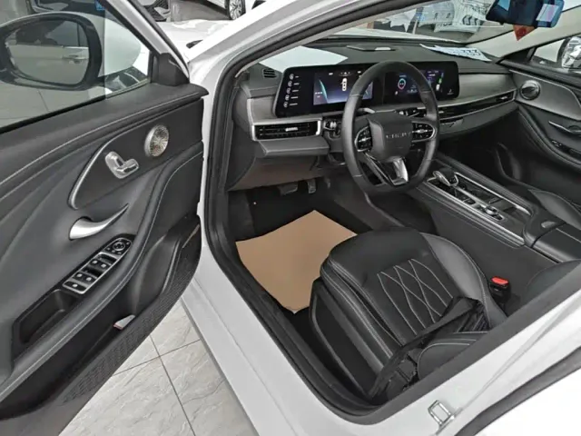 Chery Arrizo 8 — Фото автомобиля 15