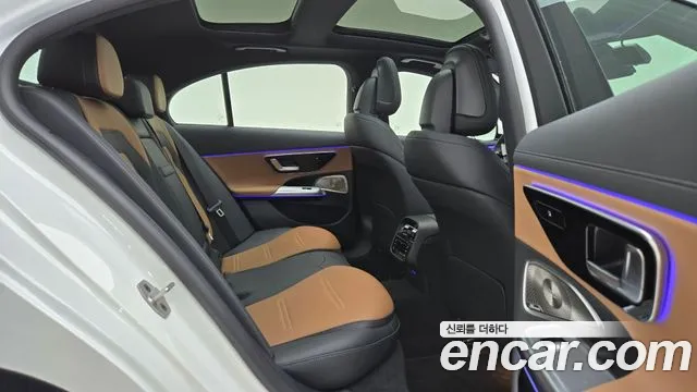 Mercedes-Benz E-Class — Фото автомобиля 10