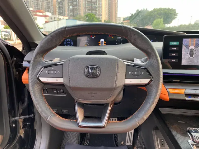 Changan UNI-V — Фото автомобиля 14