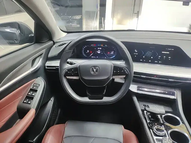 Changan Eado — Фото автомобиля 10