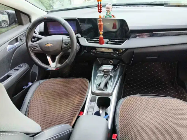Chevrolet Monza — Фото автомобиля 12