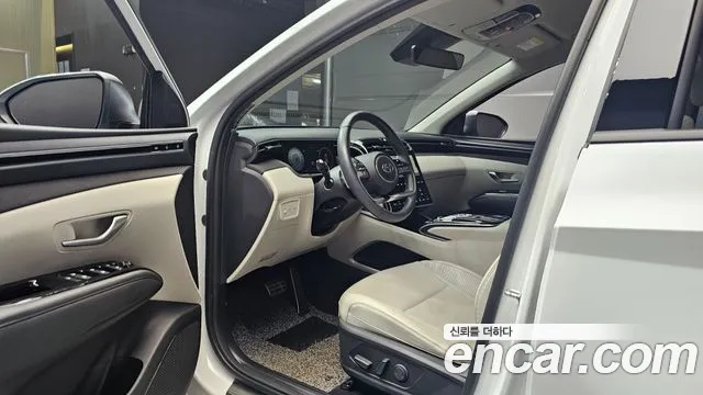 Hyundai Tucson Tucson (NX4) Бензин 1.6 турбо 2WD — Фото автомобиля 5