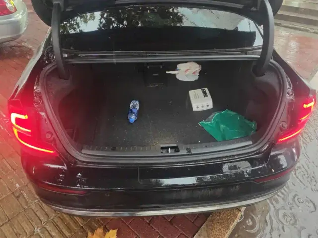 Volvo S60 — Фото автомобиля 4