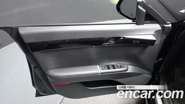 Hyundai Grandeur GN7 — Фото автомобиля 13