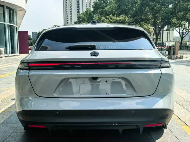 Nio ET5 Touring — Фото автомобиля 16