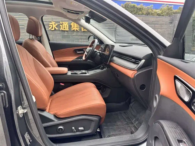 Chery Tiggo 8 — Фото автомобиля 9