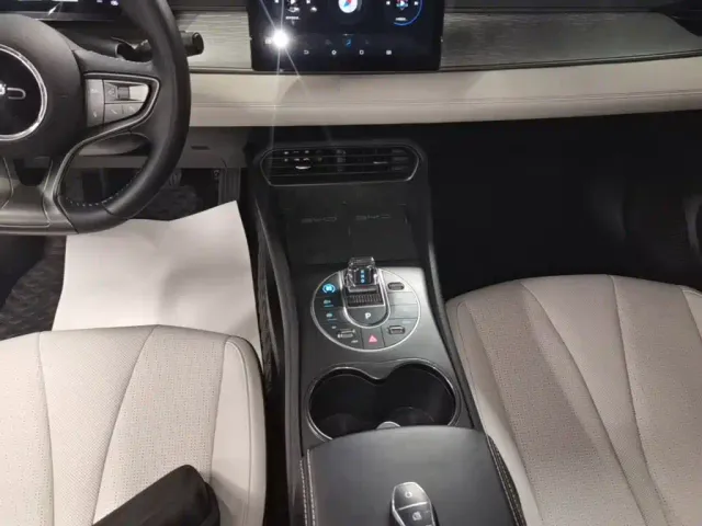 BYD Seal 05 DM-i — Фото автомобиля 13
