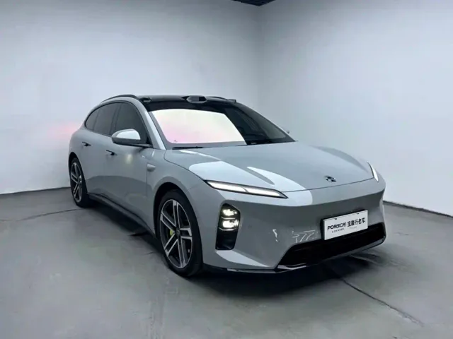Nio ET5 Touring — Фото автомобиля 2