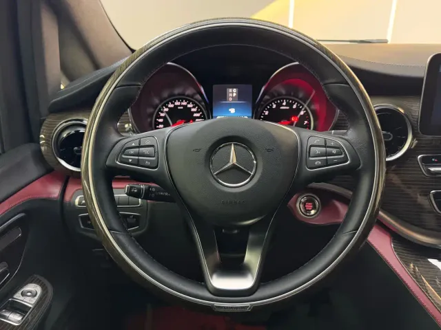 Mercedes-Benz Mercedes-Benz V-Class 2024 V 300 L Long Wheelbase Premium — Фото автомобиля 28