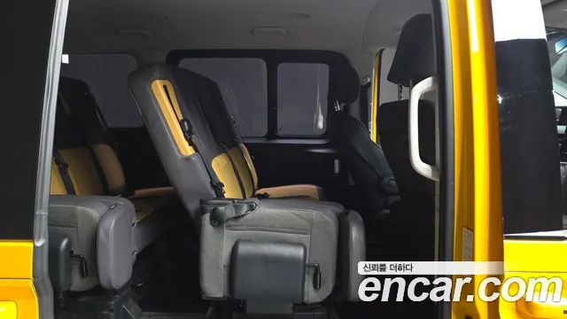 Hyundai Staria Staria L3.5 Школьный автобус — Фото автомобиля 10