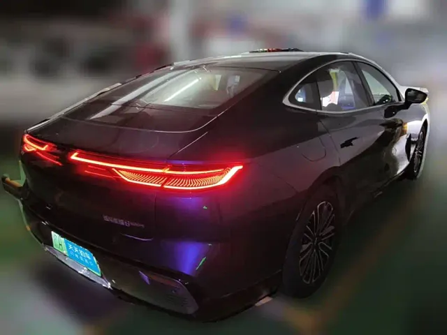 Geely Galaxy Xingyao 8 — Фото автомобиля 5