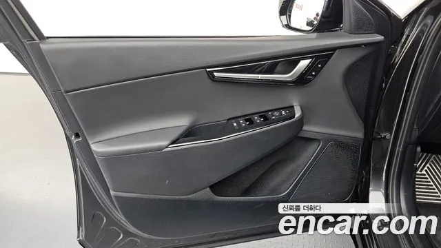 Kia EV6 — Фото автомобиля 22