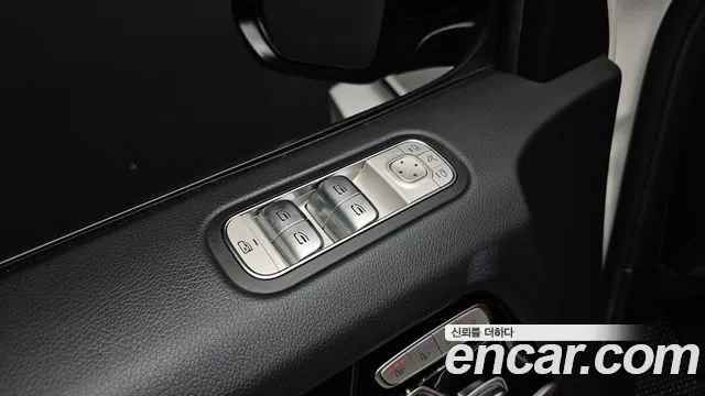 Mercedes-Benz G-Class — Фото автомобиля 25