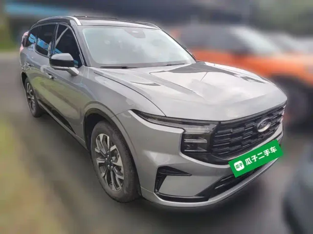 Ford Edge — Фото автомобиля 5