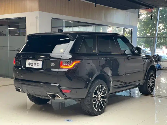 Land Rover Range Rover Sport — Фото автомобиля 29