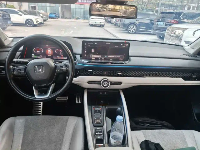 Honda Accord — Фото автомобиля 7