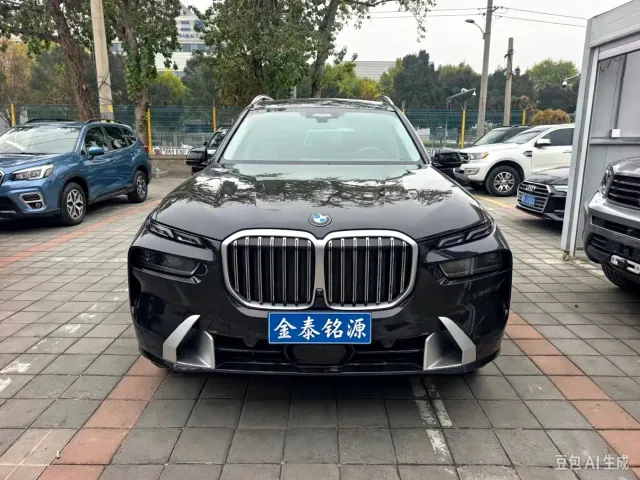 BMW X7 — Фото автомобиля 2