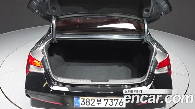 Hyundai Avante CN7 — Фото автомобиля 26