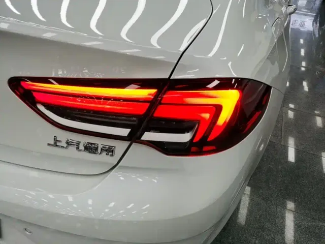 Buick Regal — Фото автомобиля 7