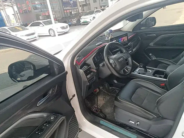 Haval H6 — Фото автомобиля 15