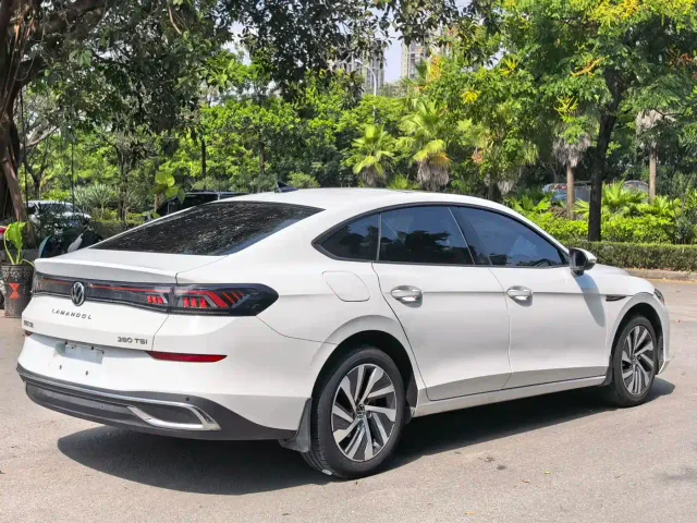 Volkswagen Lamando — Фото автомобиля 4
