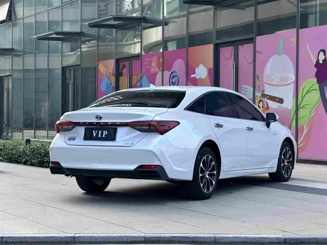 Toyota Avalon — Фото автомобиля 9