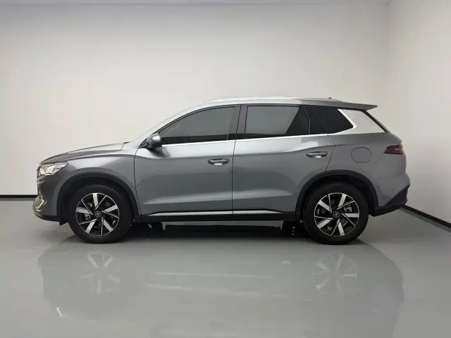 BYD Song Pro — Фото автомобиля 8