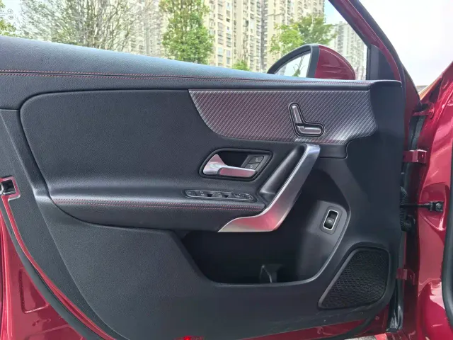 Mercedes-Benz A-Class — Фото автомобиля 7